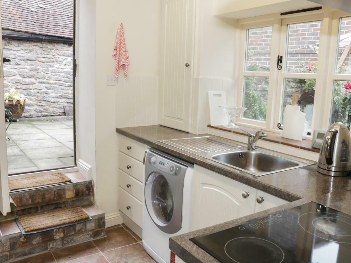 Wash House Cottage Much Wenlock Exterior photo